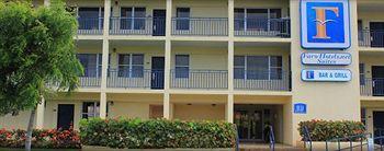 Faro Suites And Conference Center Aguadilla Eksteriør bilde